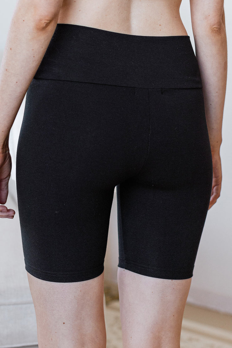 London Ultra-Stretch High-Waisted Bamboo & Organic Cotton Yoga Short