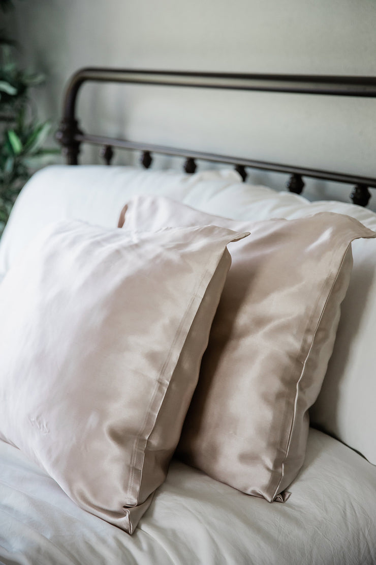 Silk Charmeuse Pillowcase Set