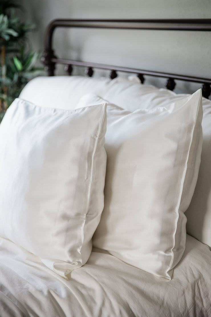 Silk Charmeuse Pillowcase Set