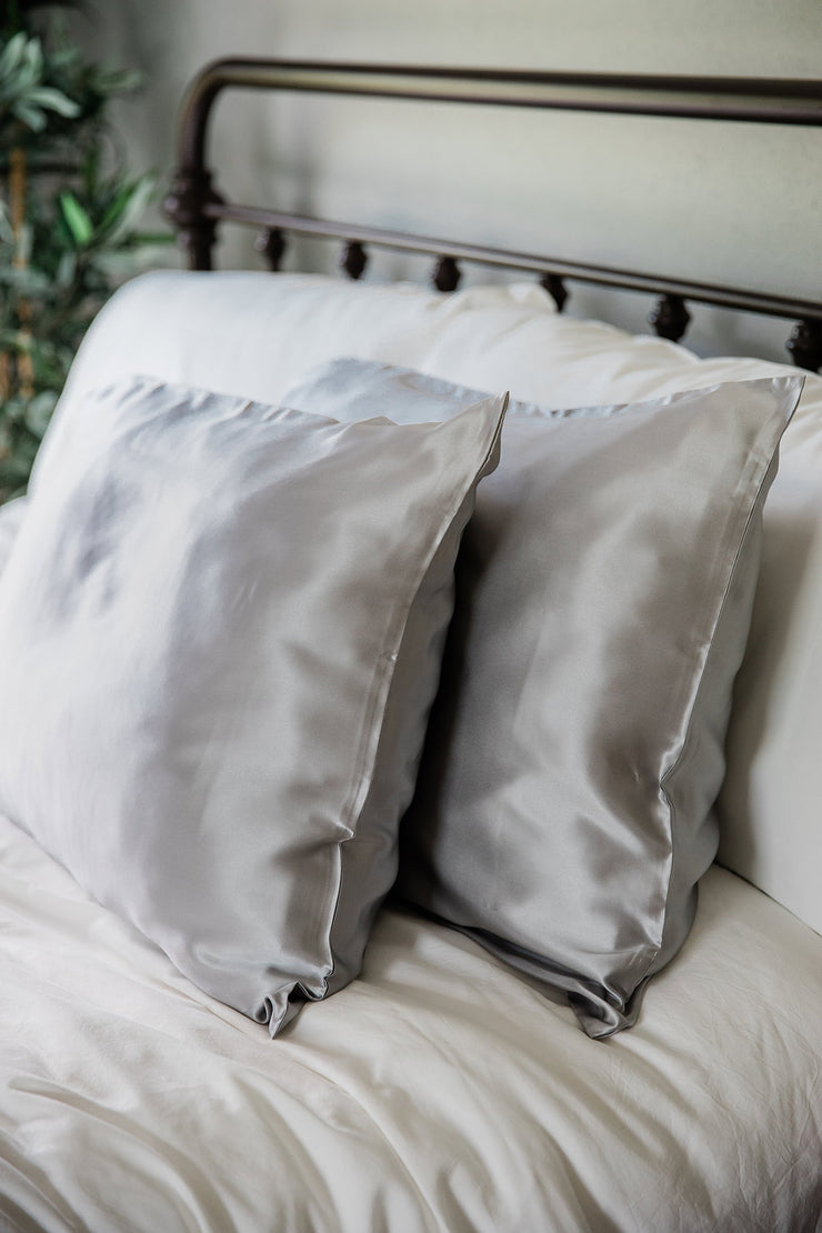 Silk Charmeuse Pillowcase Set